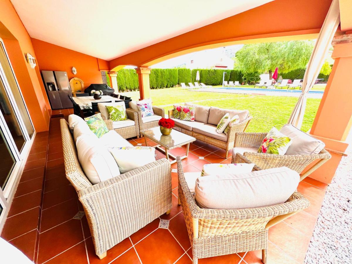 Villa Summer Sol Mediterranea Alhaurín de la Torre Buitenkant foto